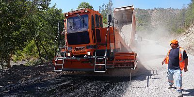 ANDIRIN İLE ŞEHİR MERKEZİ ULAŞIMINI 20 KİLOMETRE KISALTACAK YOL TAMAMLANIYOR