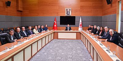 BABACAN, DEVA PARTİLİ MİLLETVEKİLLERİYLE TBMM’DE TOPLANDI