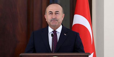 BAKAN ÇAVUŞOĞLU'DAN DÜŞEN UÇAĞA İLİŞKİN AÇIKLAMA!