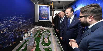 BAKAN KACIR’DAN KAHRAMANMARAŞ BÜYÜKŞEHİR’İN BİLİM OTOBÜSÜ’NE ÖVGÜ