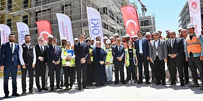 BAKAN KURUM, DEPREM BÖLGESİNİ ADIM ADIM GEZDİ
