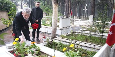 BAŞKAN ADAYI GÖRGEL’DEN ŞEHİTLİK ZİYARETİ