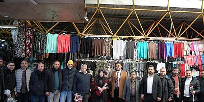 BAŞKAN ADAYI MUSTAFA ÇİÇEK’TEN SOSYETE PAZARI ESNAFINA ZİYARET