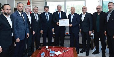 BAŞKAN AHMET KUYBU MAZBATASINI ALDI: ESNAFIMIZ İÇİN ÇALIŞMAYA DEVAM EDECEĞİZ