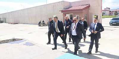 BAŞKAN AKPINAR’DAN TÜRKOĞLU 1 NOLU L TİPİ KAPALI CEZA İNFAZ KURUMU’NA ZİYARET