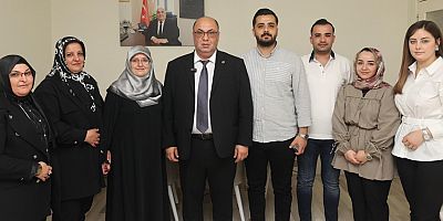 BAŞKAN AKPINAR, MERHUM RESUL ARSLANHAN’IN AİLESİ İLE BAYRAMLAŞTI
