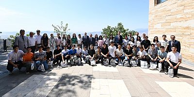 BAŞKAN FIRAT GÖRGEL, “KAHRAMANMARAŞLI GENÇLERİMİZİN BAŞARISI ÜLKEMİZİN BAŞARISIDIR”