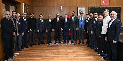BAŞKAN GÖRGEL, AK PARTİ MKYK ÜYESİ MAHİR ÜNAL’I MAKAMINDA AĞIRLADI