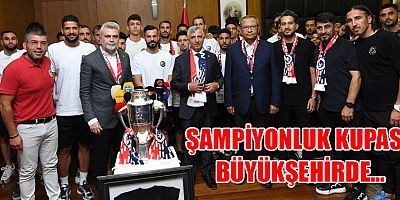BAŞKAN GÖRGEL, “İSTİKLALSPOR’UMUZUN ŞAMPİYONLUĞU ŞEHRİMİZE HAYIRLI OLSUN”