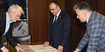 Başkentte Karayolları Genel Müdürü Ahmet Gülşen ile bir araya gelen Başkan Fırat Görgel