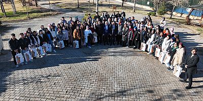 Menzelet Mesire Alanında üniversiteli gençlerle bir araya gelen Başkan Görgel