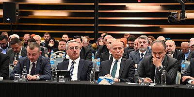 BAŞKAN GÜNGÖR, AK PARTİ YEREL YÖNETİMLER BAŞKANLIĞI İSTİŞARE TOPLANTISI’NA KATILDI