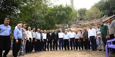 BAŞKAN GÜNGÖR, ANDIRIN KIRSALINDA VATANDAŞLARLA BULUŞTU