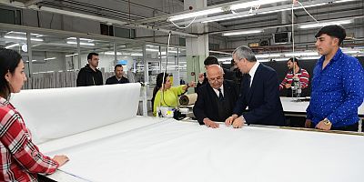 BAŞKAN GÜNGÖR, FABRİKA ÇALIŞANLARIYLA BİR ARAYA GELDİ