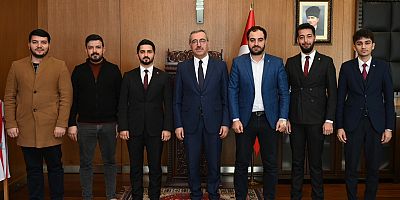 BAŞKAN GÜNGÖR: “GENÇLERİMİZLE BERABERİZ, İÇ İÇEYİZ”