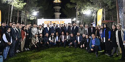BAŞKAN GÜNGÖR GENÇLERLE BİR ARAYA GELDİ