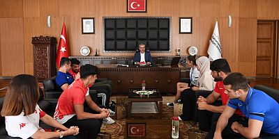 BAŞKAN GÜNGÖR, KAHRAMANMARAŞLI SPORCULARI AĞIRLADI