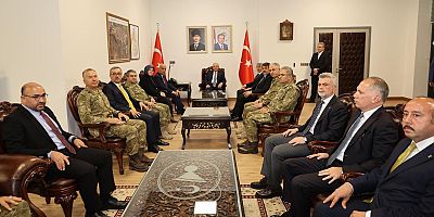 BAŞKAN GÜNGÖR, MİLLİ SAVUNMA BAKANI GÜLER İLE VALİLİĞİ ZİYARET ETTİ