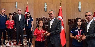 BAŞKAN GÜNGÖR OLİMPİK YÜZME HAVUZU İNŞA EDECEĞİZ