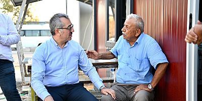 Kuddusi Baba Bulvarı’ndaki esnafları ziyaret ederek hayırlı işler dileklerini ileten Başkan Hayrettin Güngör