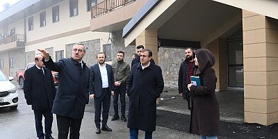 BAŞKAN GÜNGÖR, YEREL YÖNETİM POLİTİKALARI KURULU ÜYESİ TUZCUOĞLU’NU AĞIRLADI