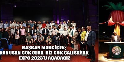 AK Parti Dulkadiroğlu ilçe teşkilatı ile EXPO 2023 Sergi Alanı’nda bir araya gelen Onikişubat Belediye Başkanı Hanefi Mahçiçek