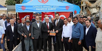 BAŞKAN HAYDAR İKİZER: “GÜCÜK CAMİİ İLÇEMİZE VE MAHALLEMİZE HAYIRLI OLSUN”