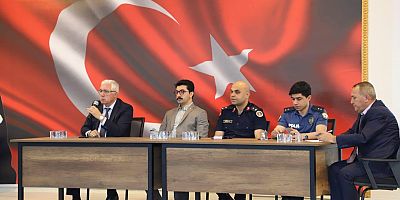 BAŞKAN HAYDAR İKİZER: “MUHTARLARIMIZLA ORTAK AKLI ÖNEMSİYORUZ”