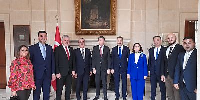 BAŞKAN HAYRETTİN GÜNGÖR: “İNSANİ KRİZLERİN DİLİ, IRKI OLMAZ”