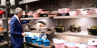 Mutfak eşyaları üretim alanında faaliyet gösteren Kırteks Metal’i ziyaret eden Başkan Hayrettin Güngör