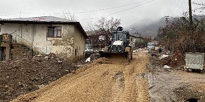 BAŞKAN KARACA: GÜVENLİ YOLLAR YAPIYORUZ