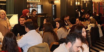 BAŞKAN KAYA: “GENÇ ECZACILARIMIZ GELECEĞİMİZDİR”