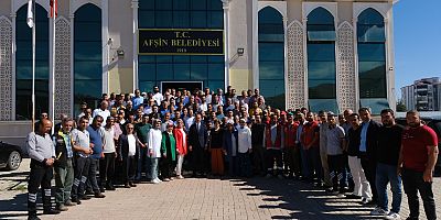 BAŞKAN KIRAÇ : BELEDİYE PERSONELLERİ İLE TOPLANTI YAPTI