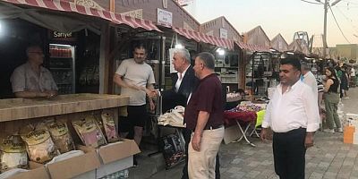 BAŞKAN KUYBU AĞUSTOS FUARINDA YER ALAN ESNAFLARI ZİYARET ETTİ