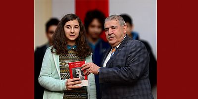 BAŞKAN MAHÇİÇEK, İSTİKLAL ŞAİRİMİZİ ANDI