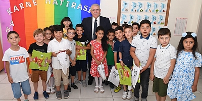 BAŞKAN MAHÇİÇEK, MİNİK ÖĞRENCİLERİN KARNE HEYECANINA ORTAK OLDU