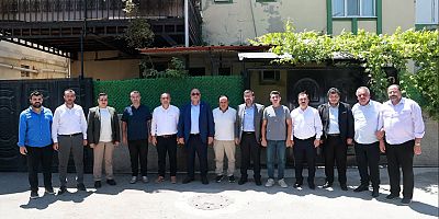 BAŞKAN MEHMET AKPINAR, DULKADİROĞLU MUHTARLARIYLA İSTİŞARE TOPLANTISINDA BİR ARAYA GELDİ
