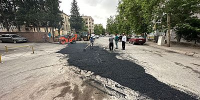 BAŞKAN OKAY, YOL BAKIM VE ONARIM ÇALIŞMALARI DEVAM EDİYOR
