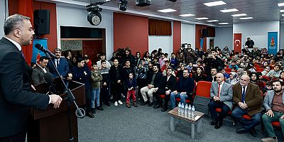 BAŞKAN TOPTAŞ’TAN ÖĞRENCİLERE SICAK DOKUNUŞ