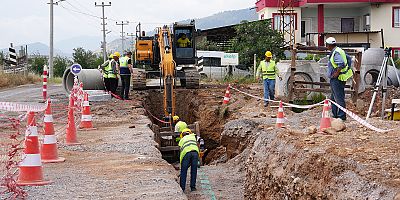 BATI MAHALLELERİNİN YENİ ALTYAPISI HIZLA YÜKSELİYOR