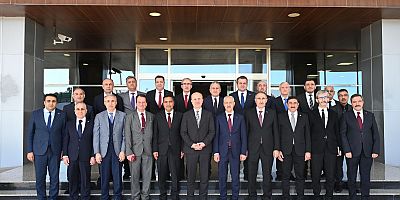 BÖLGE ÜNİVERSİTE REKTÖRLERİ HATAY’DA BİR ARAYA GELDİ