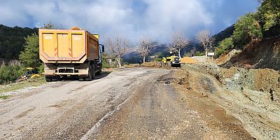 BÜYÜKŞEHİR, ANDIRIN KIRSALINDA ULAŞIMI İYİLEŞTİRMEK İÇİN SAHADA