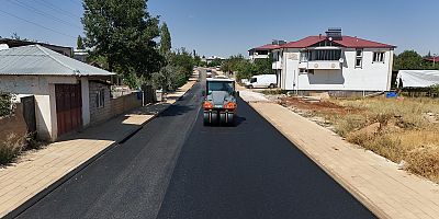 BÜYÜKŞEHİR’DEN AFŞİN’DE ULAŞIMI İYİLEŞTİRECEK BİR ASFALT YATIRIMI DAHA