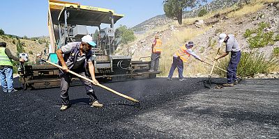 BÜYÜKŞEHİR’DEN GÖKSUN’A 200 MİLYONLUK YOL YATIRIMI