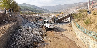 BÜYÜKŞEHİR’DEN ŞEKEROBA’YA YENİ KÖPRÜ