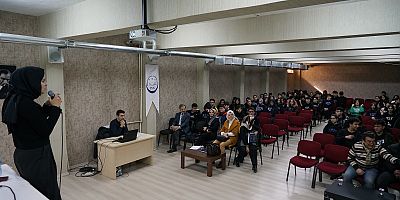 BÜYÜKŞEHİR, GENÇLERİ EDEBİYATIN USTA KALEMLERİYLE BULUŞTURMAYI SÜRDÜRÜYOR