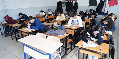 BÜYÜKŞEHİR, GENÇLERİ SINAV MARATONUNA HAZIRLIYOR