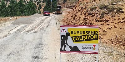 BÜYÜKŞEHİR, GÖKSUN’DA 5 MAHALLEYE ULAŞIM SAĞLAYAN GRUP YOLUNU YENİLİYOR