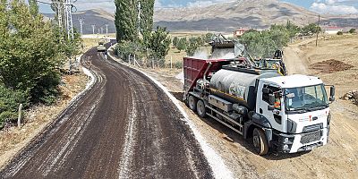 BÜYÜKŞEHİR, GÖKSUN KIRSALINI KAYSERİ’YE BAĞLAYAN GRUP YOLUNU YENİLEDİ