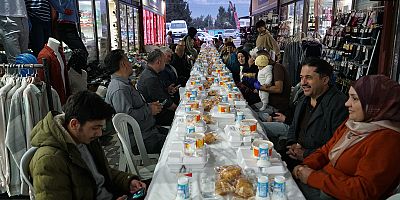 BÜYÜKŞEHİR’İN BEREKET SOFRASI BU KEZ DEREPAZARI ESNAF ÇARŞISI’NDA KURULDU